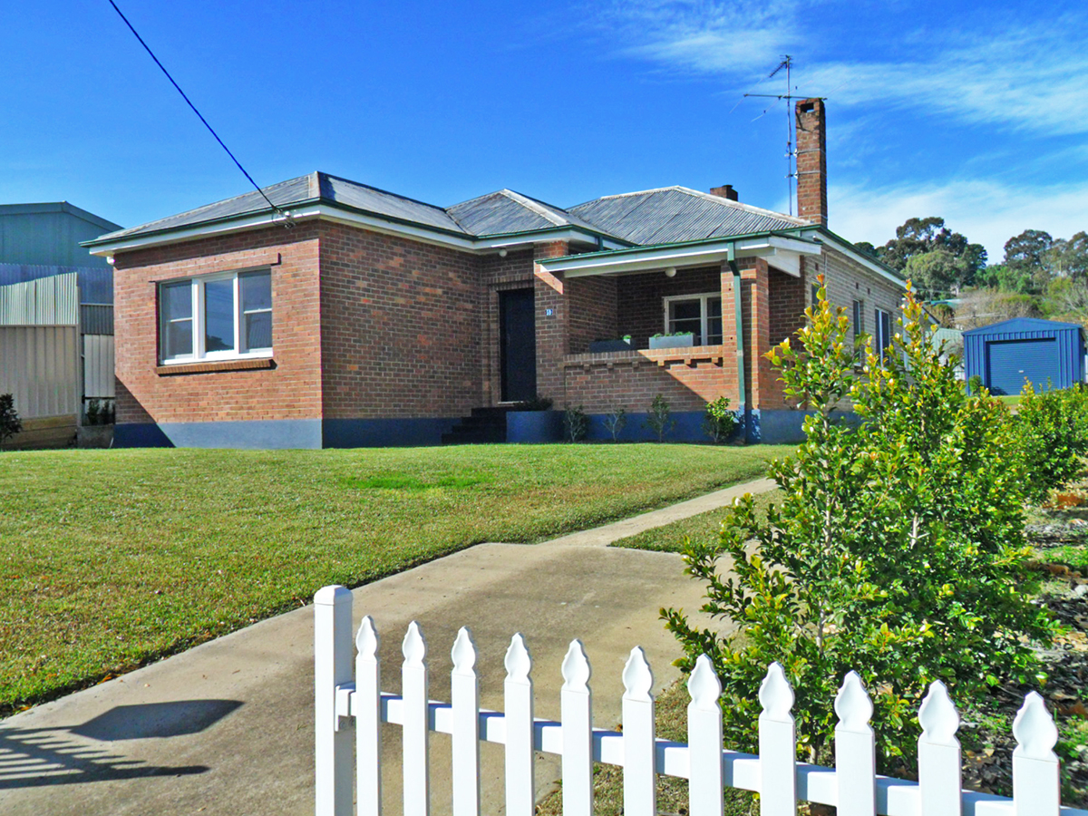 59 West Street, Gundagai, Nsw