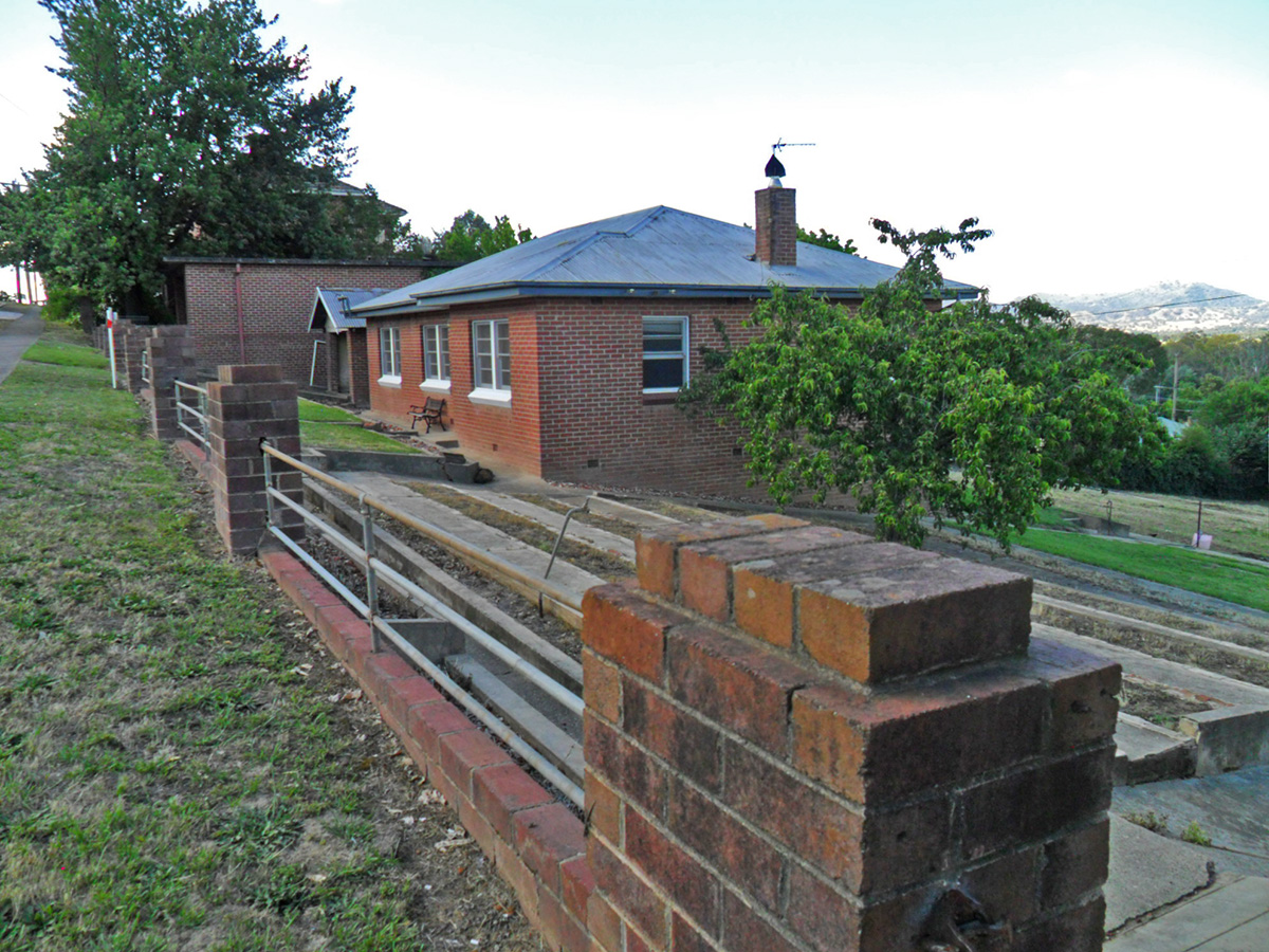 TUMUT, NSW, Tumut - Thumbnail 3