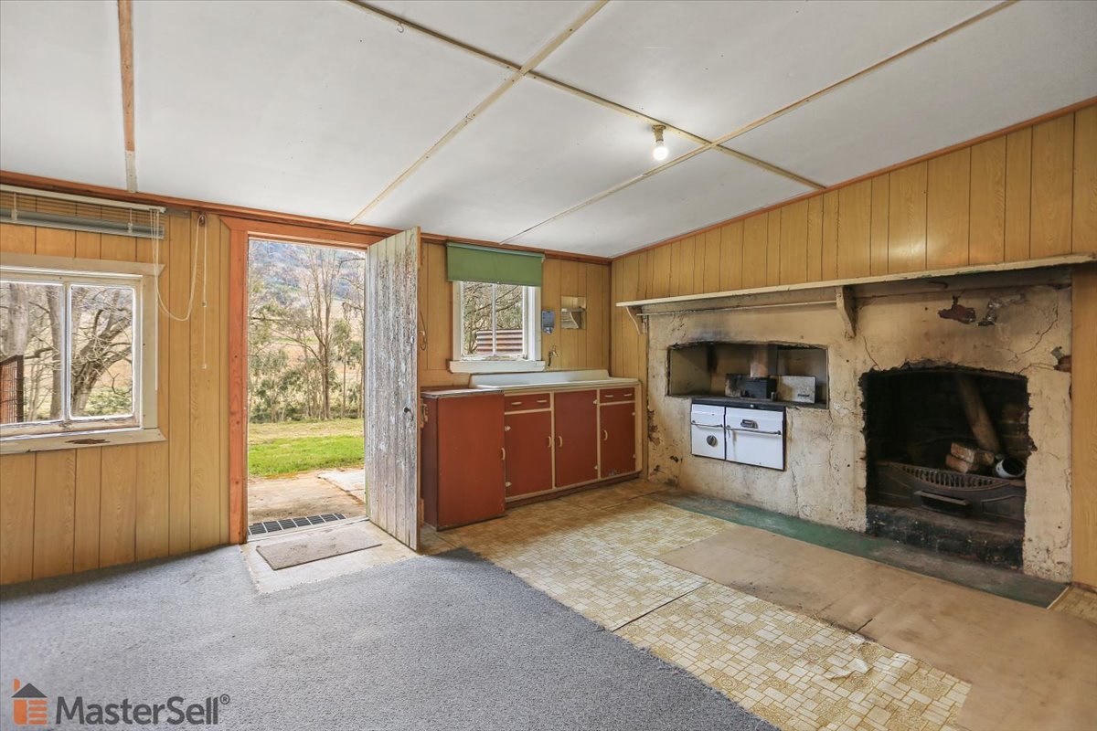 Real Estate for Sale in COOLAC